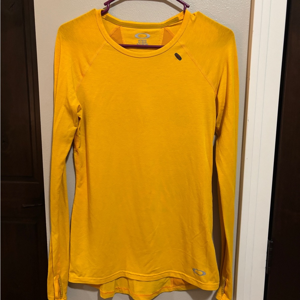 Oakley Women's Bright Yellow Long Sleeve running Tee Small